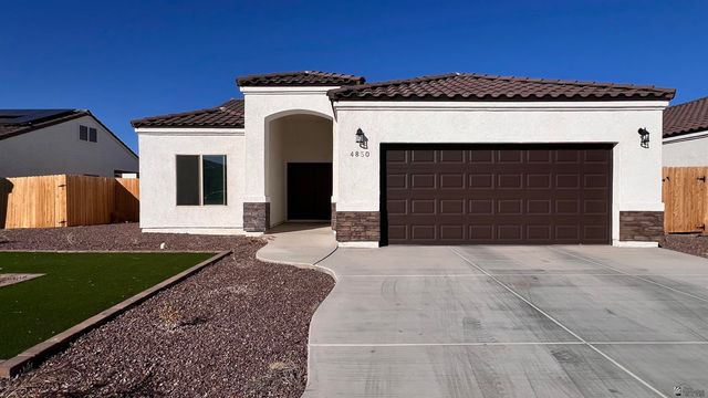 4850 E Ortega St, San Luis, AZ 85336