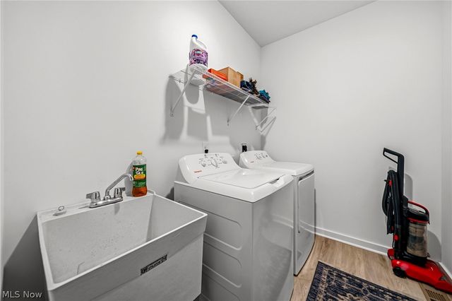 182 Harvest Way, Elyria, OH 44035