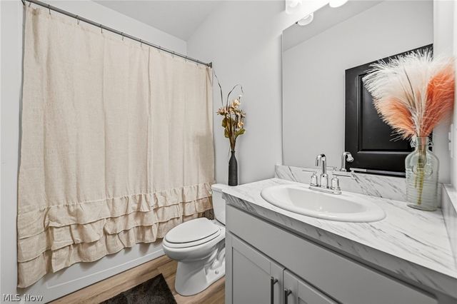 182 Harvest Way, Elyria, OH 44035