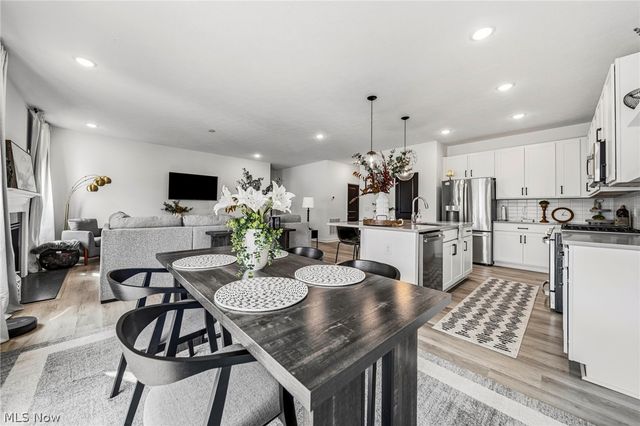 182 Harvest Way, Elyria, OH 44035