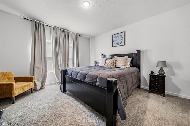182 Harvest Way, Elyria, OH 44035