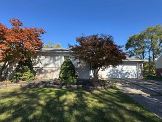 34600 Michelle Drive, Romulus, MI 48174