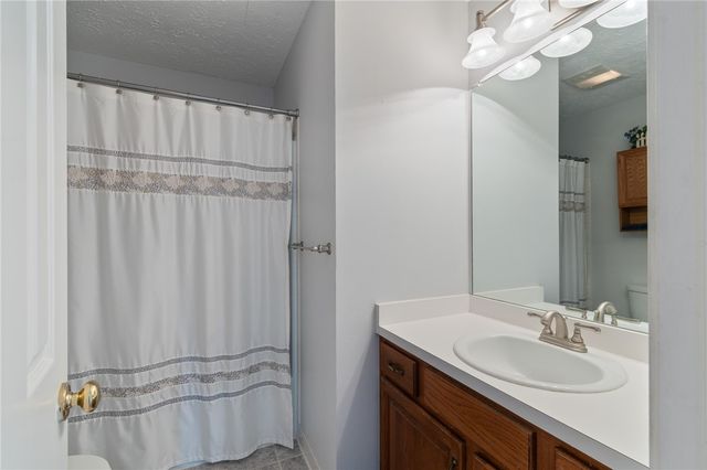 29 Cassandra Circle, Chili, NY 14428