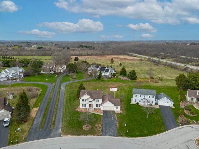 29 Cassandra Circle, Chili, NY 14428