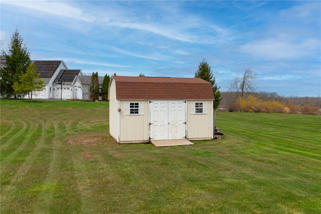 29 Cassandra Circle, Chili, NY 14428