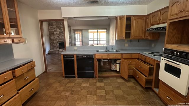 21 Coughran Road, Boerne, TX 78006