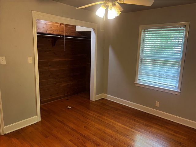 1300 N Boston Avenue, Russellville, AR 72801