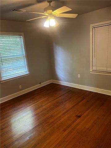 1300 N Boston Avenue, Russellville, AR 72801