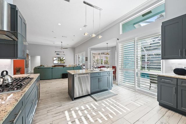 271 Eagleton Estates Boulevard, Palm Beach Gardens, FL 33418