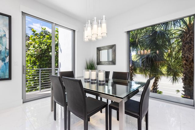 1851 NW 40th Drive, Boca Raton, FL 33431