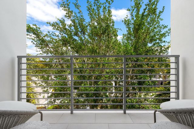 1851 NW 40th Drive, Boca Raton, FL 33431