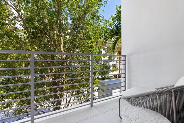 1851 NW 40th Drive, Boca Raton, FL 33431