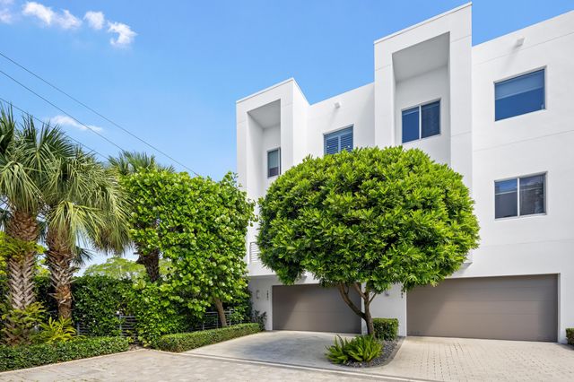 1851 NW 40th Drive, Boca Raton, FL 33431