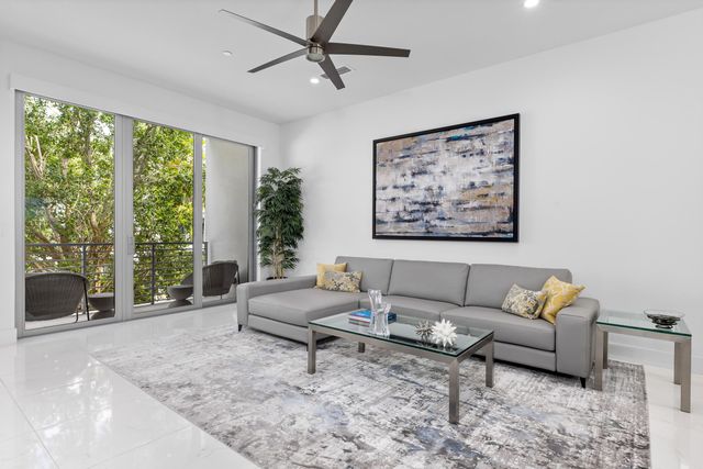 1851 NW 40th Drive, Boca Raton, FL 33431