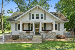 368 E 24th Street, Holland City, MI 49423