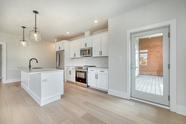 62 Foundry St 315, Wakefield, MA 01880