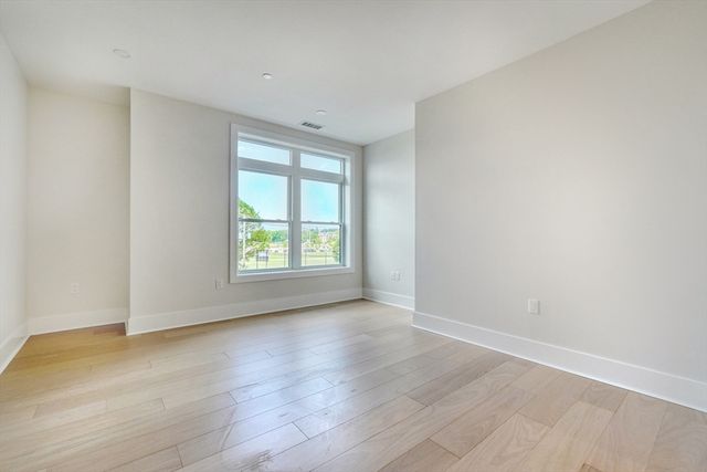 62 Foundry St 315, Wakefield, MA 01880