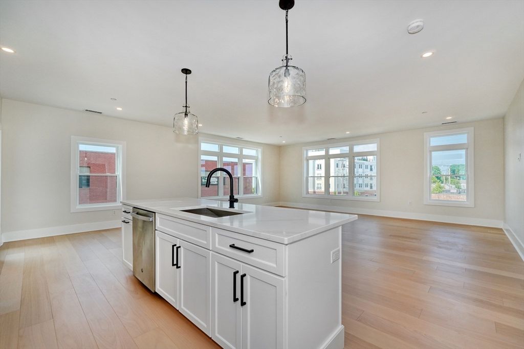 62 Foundry St 315, Wakefield, MA 01880