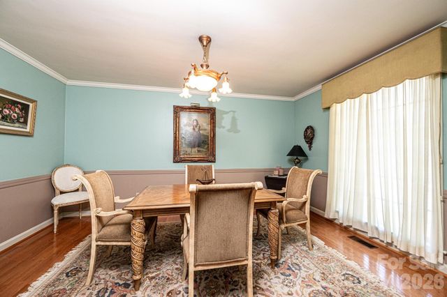 1807 5th Street NW, Hickory, NC 28601
