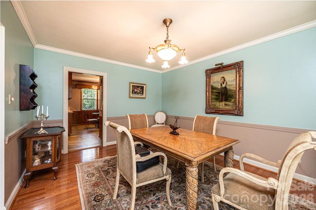 1807 5th Street NW, Hickory, NC 28601
