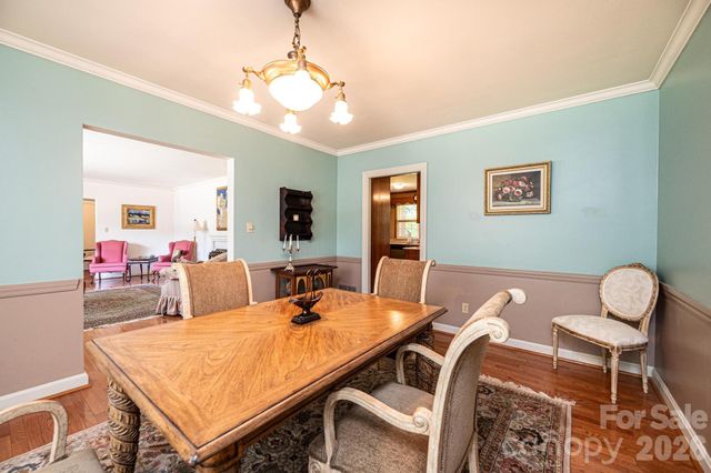 1807 5th Street NW, Hickory, NC 28601