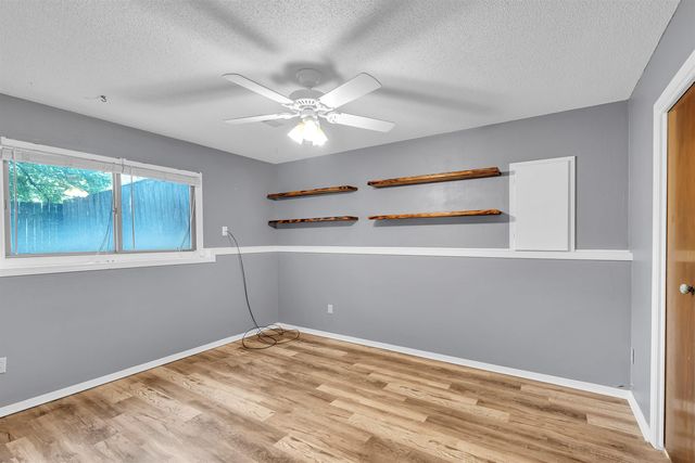 14930 E Plymouth St, Wichita, KS 67230