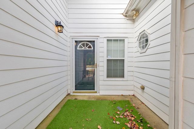 3374 Palm NW Circle, Kennesaw, GA 30144