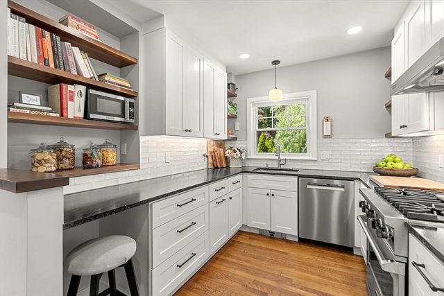 67 Humphrey St, Marblehead, MA 01945