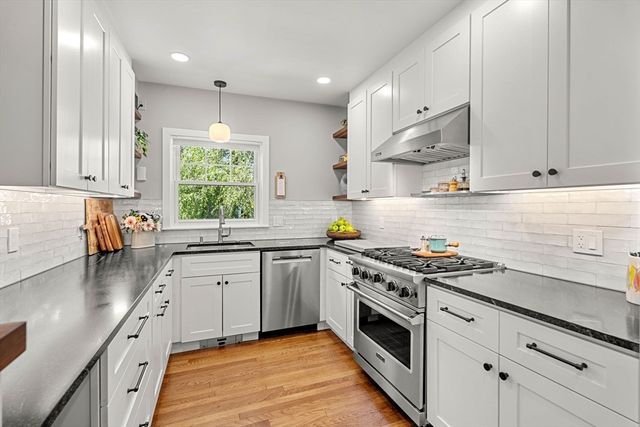 67 Humphrey St, Marblehead, MA 01945