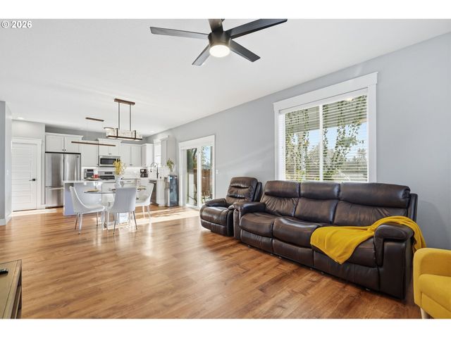 1228 I St, Washougal, WA 98671