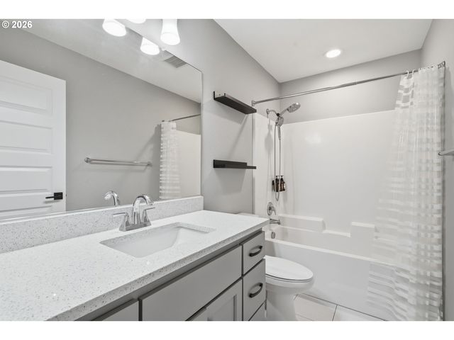 1228 I St, Washougal, WA 98671