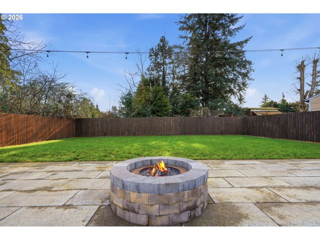 1228 I St, Washougal, WA 98671