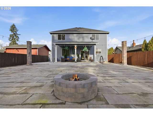 1228 I St, Washougal, WA 98671