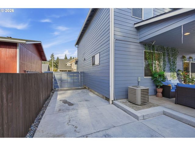 1228 I St, Washougal, WA 98671