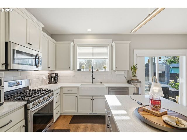 1228 I St, Washougal, WA 98671