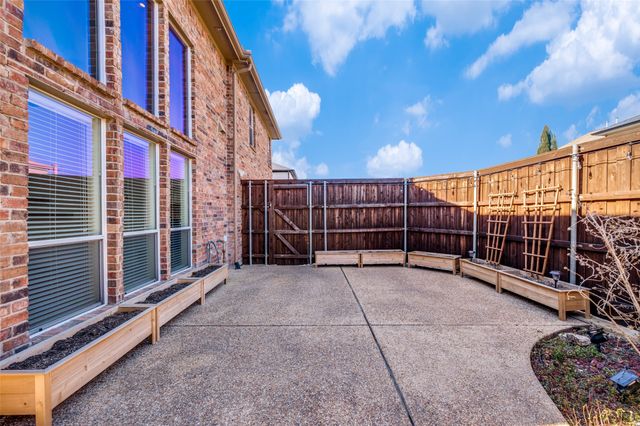 2344 Chenault Drive, Frisco, TX 75033