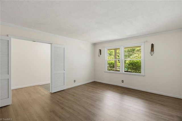 3462 Stimpson Drive, Pfafftown, NC 27040