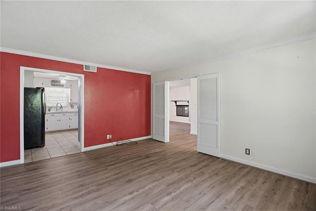 3462 Stimpson Drive, Pfafftown, NC 27040