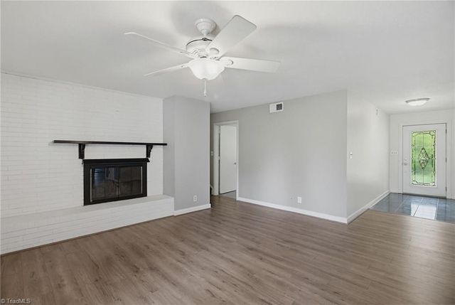 3462 Stimpson Drive, Pfafftown, NC 27040