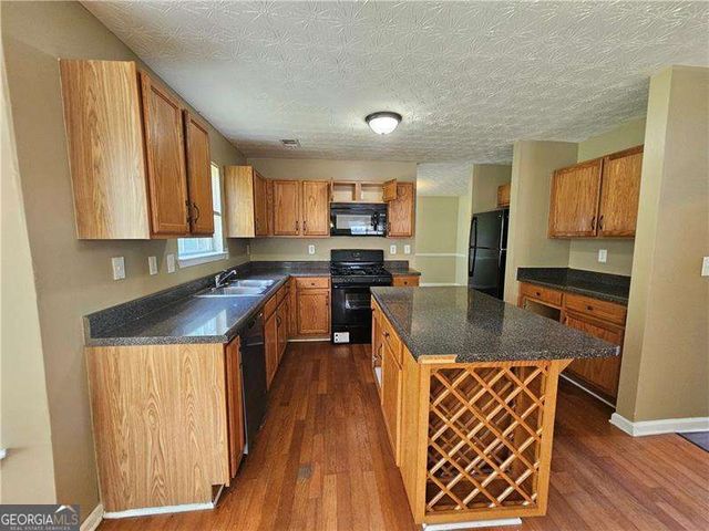 200 Siesta Key Court, Locust Grove, GA 30248