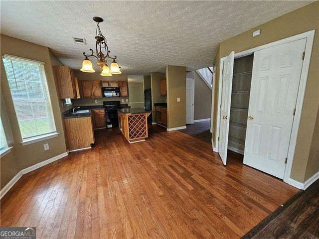 200 Siesta Key Court, Locust Grove, GA 30248