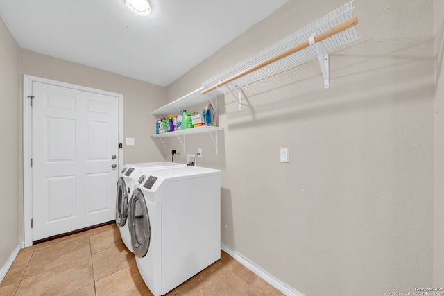 505 Olive St, Jourdanton, TX 78026