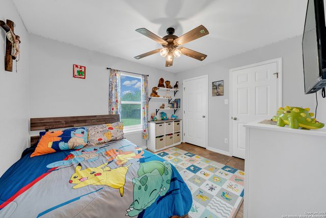 505 Olive St, Jourdanton, TX 78026