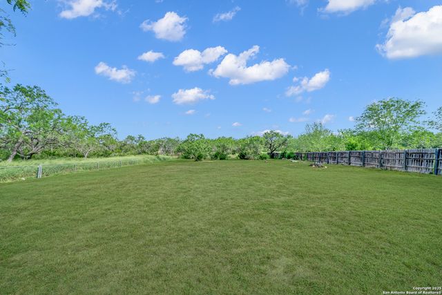 505 Olive St, Jourdanton, TX 78026