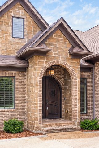 1149 McCrory Cir, Gallatin, TN 37066
