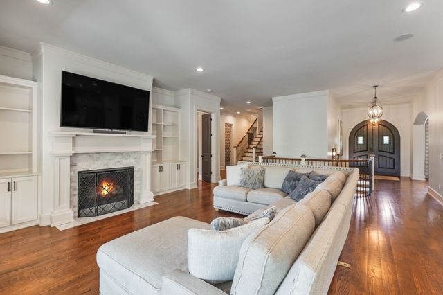 1149 McCrory Cir, Gallatin, TN 37066