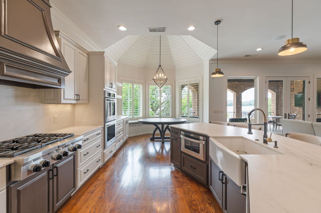 1149 McCrory Cir, Gallatin, TN 37066