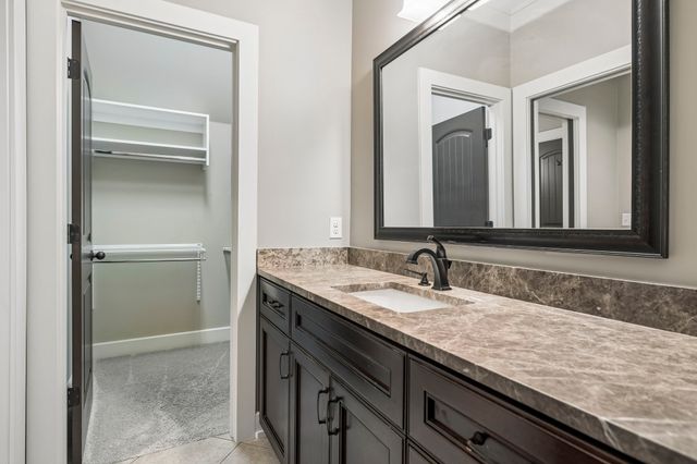 1149 McCrory Cir, Gallatin, TN 37066
