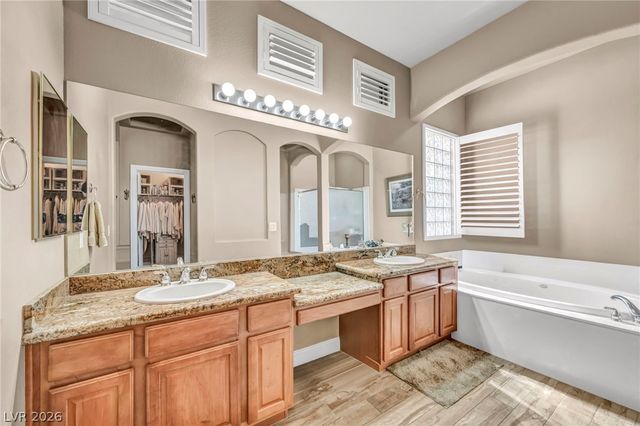 10372 Hawks Wing Street, Las Vegas, NV 89178