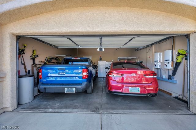 10372 Hawks Wing Street, Las Vegas, NV 89178